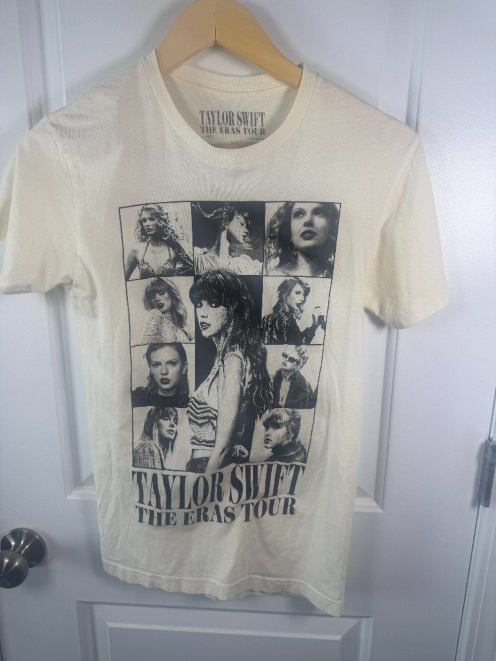 Official Taylor Swift The Eras Tour Beige US Dates Graphic T-Shirt Size XS